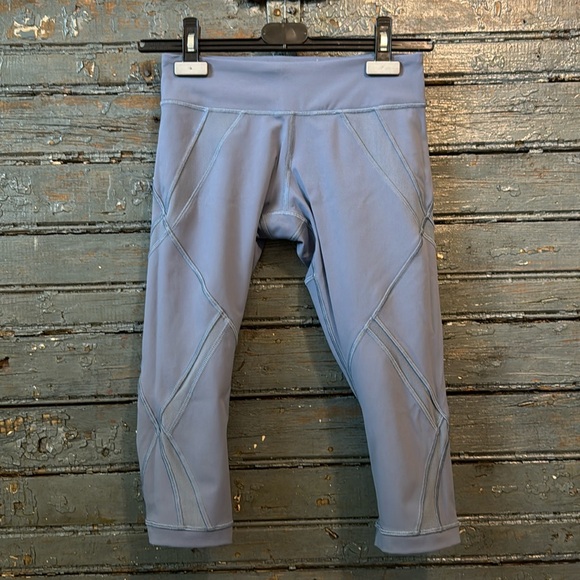Lululemon Capri Leggings - Picture 1 of 5